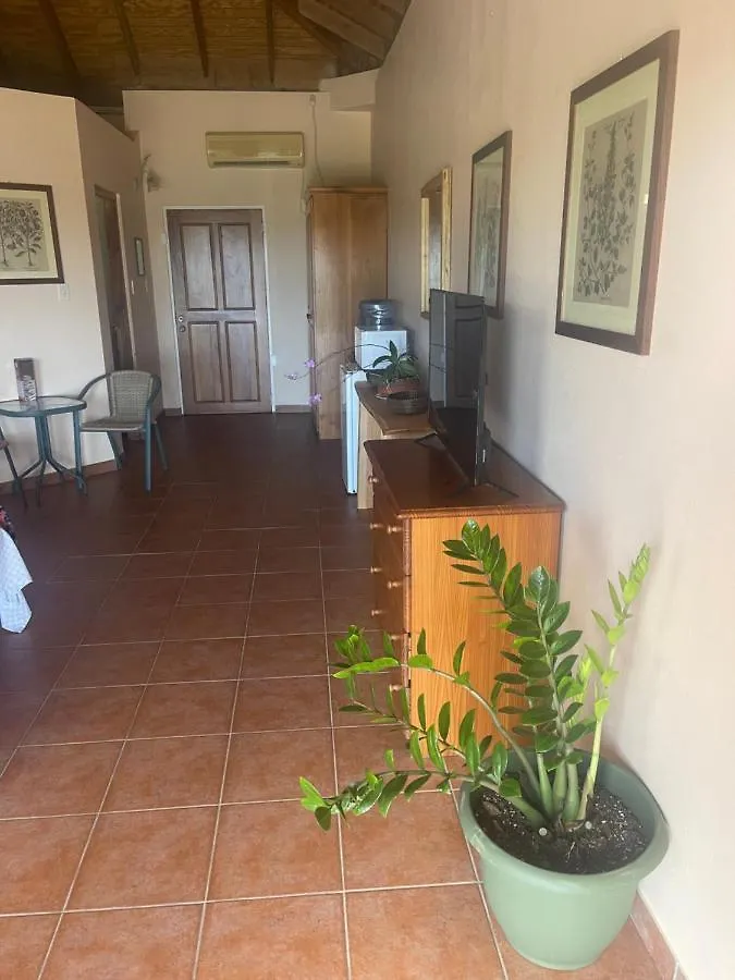 Parrot Hall The Victory Villa טרינידד וטובגו